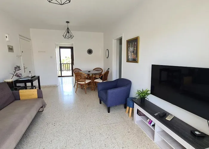 Kings Avenue - Natalia's Daire *