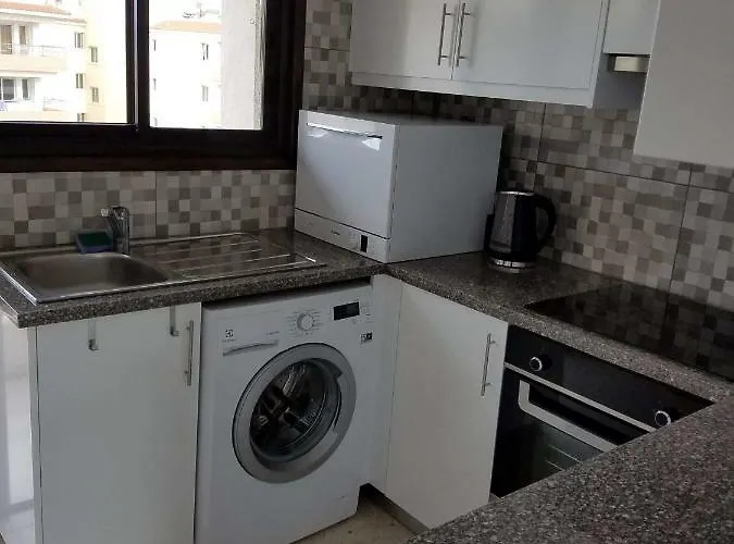 Kings Avenue - Natalia's Daire *