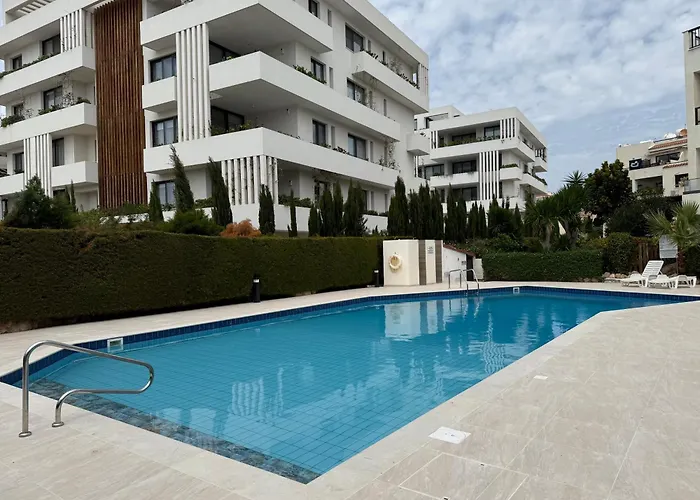 Kings Avenue - Natalia's Paphos